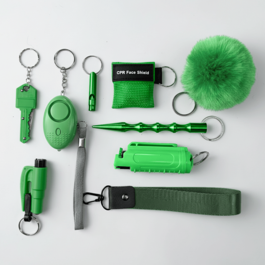 Duży zestaw akcesoriów do samoobrony w kolorze zielonym Duży zestaw akcesoriów do samoobrony w kolorze zielonym