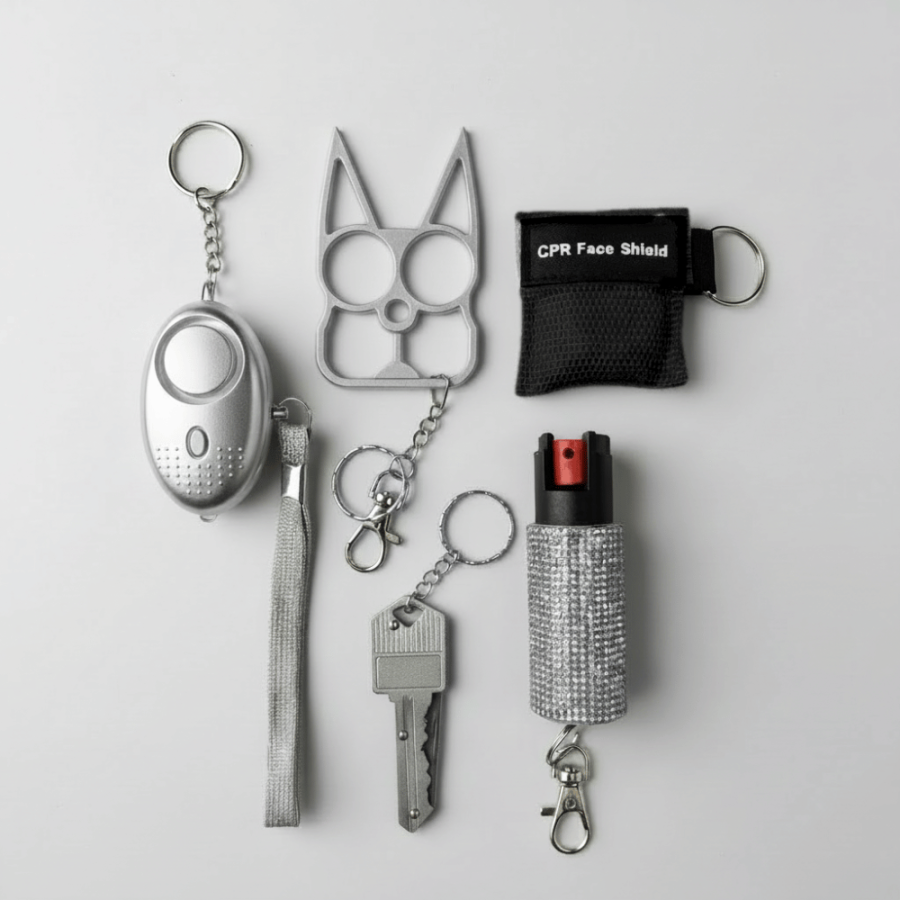 Zestaw akcesoriów do samoobrony Plus w kolorze srebrnym Zestaw akcesoriów do samoobrony Plus w kolorze srebrnym
