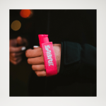 Gaz pieprzowy Sabre Red Jogger 19,8 ml w kolorze różowym Gaz pieprzowy Sabre Red Jogger 19,8 ml w kolorze różowym