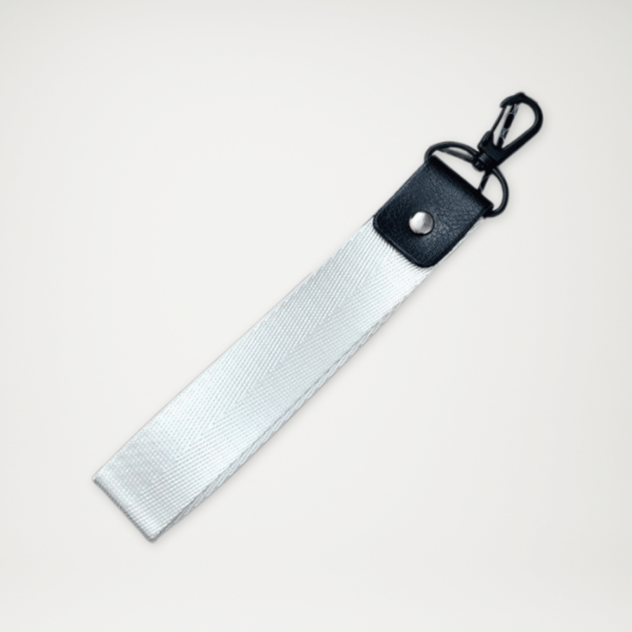 Smycz na nadgarstek z karabińczykiem biała
